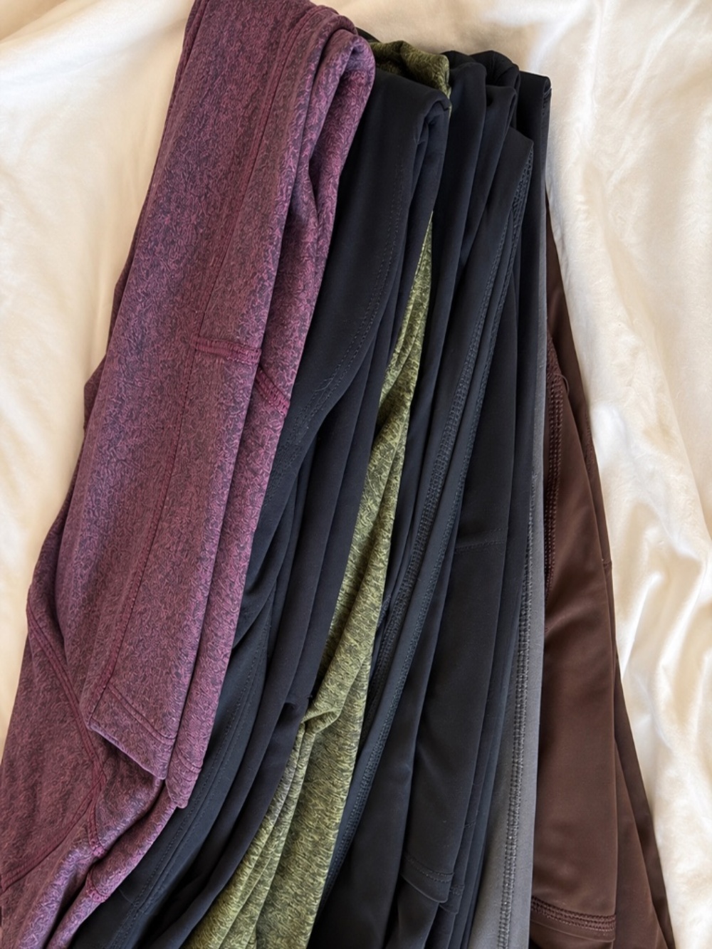 lot of 8 yoga pants mostly flare leg
